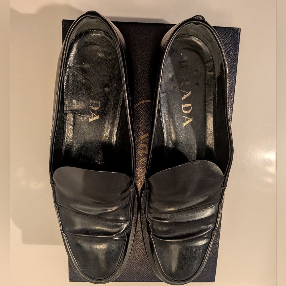 PRADA Spazzolato Nero Loafer | EUR 36